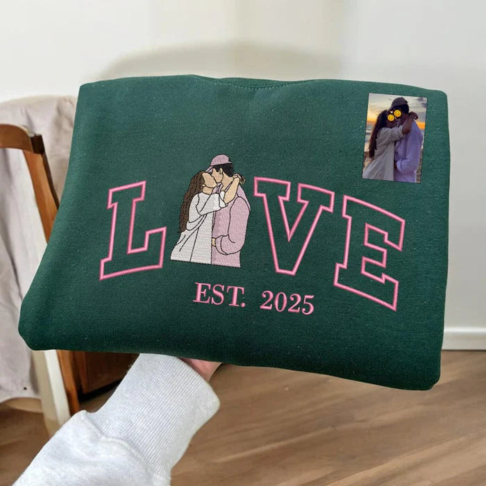 Geborduurde Hoodie Op Maat Met Portret Van Een Koppel en Jubileumdatum