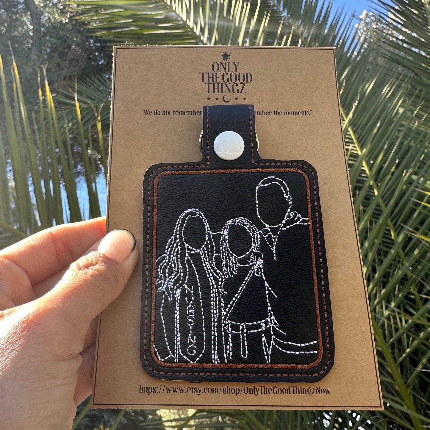 Sleutelhanger Met Aangepaste Lijnborduurwerk - Gepersonaliseerd Portret, Uniek Geborduurd Cadeau, Aangepaste Sleutelhanger Voor Elke Gelegenheid