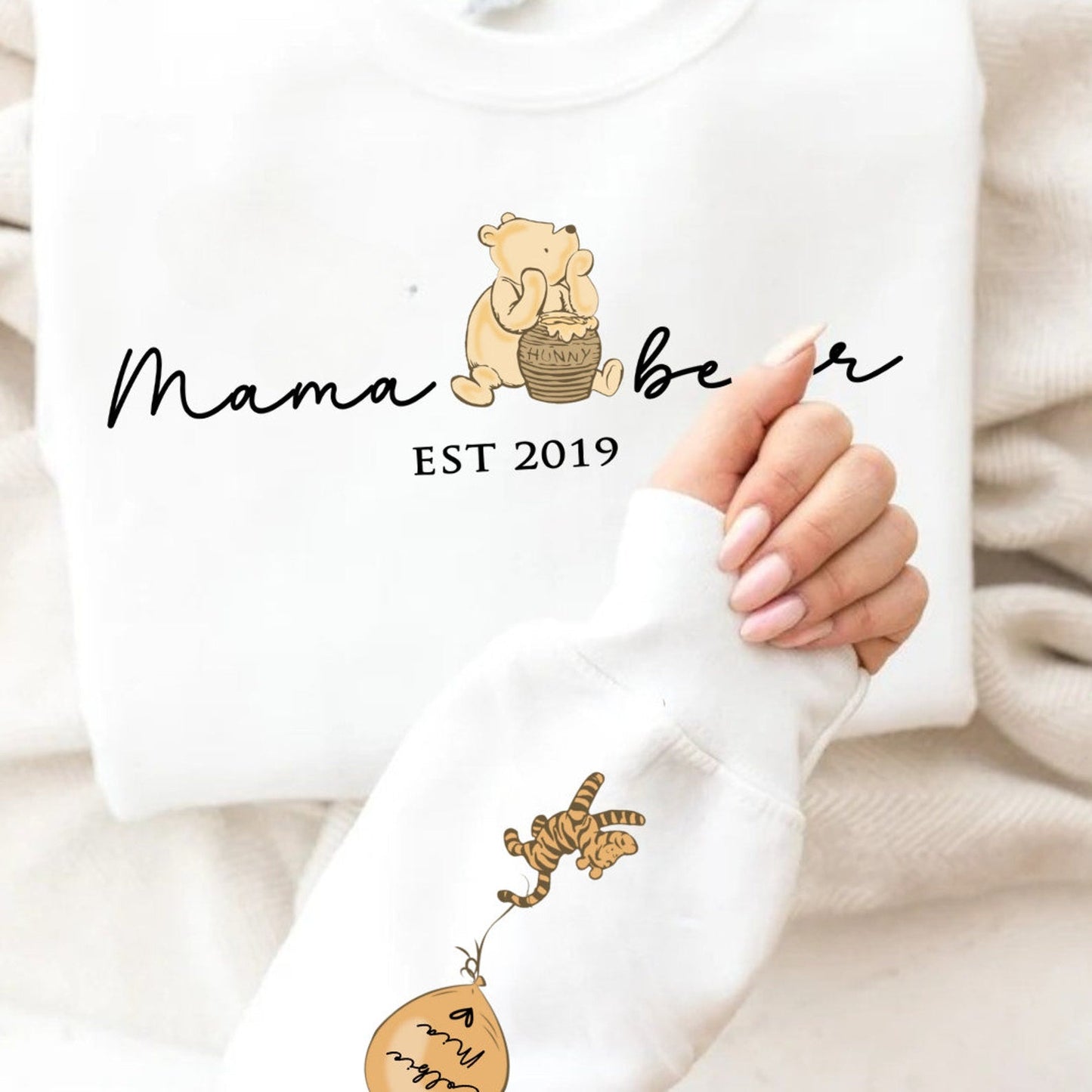 Mama Bear Sweatshirt. Gepersonaliseerde Mum Sweatshirt met kindernamen. Sweatshirt cadeau voor Mum. Mama Bear Jumper.