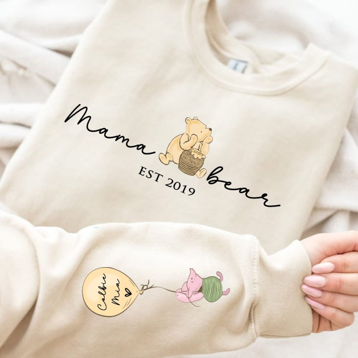 Mama Bear Sweatshirt. Gepersonaliseerde Mum Sweatshirt met kindernamen. Sweatshirt cadeau voor Mum. Mama Bear Jumper.