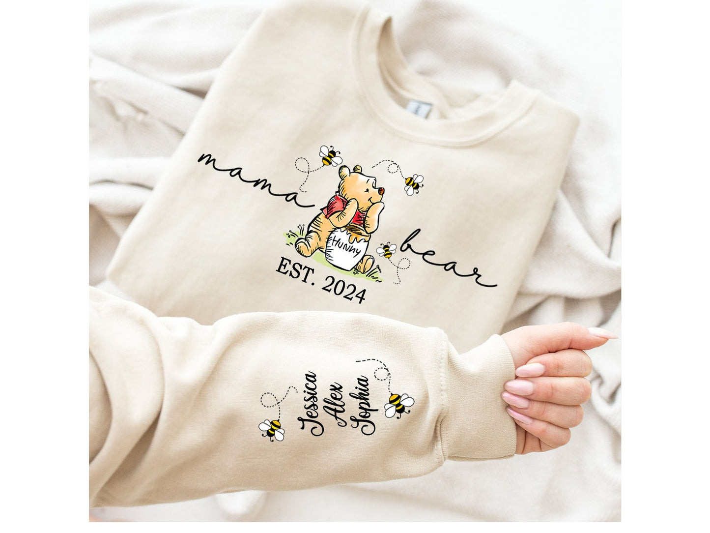 Aangepaste Mama Bear Sweatshirt, Mama Est met kindernaam op mouw Sweatshirt, gepersonaliseerde mama sweatshirt, Nana, oma, Gigi, Moederdag shirt
