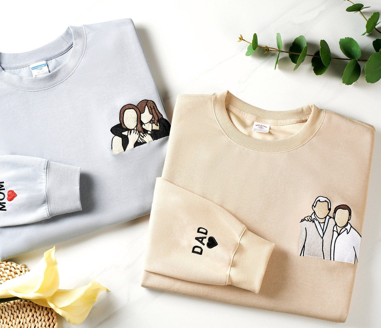 Gepersonaliseerde geborduurde trui voor papa met de namen van de kinderen op de mouw, gepersonaliseerde kersttrui voor papa, cadeaus voor Vaderdag