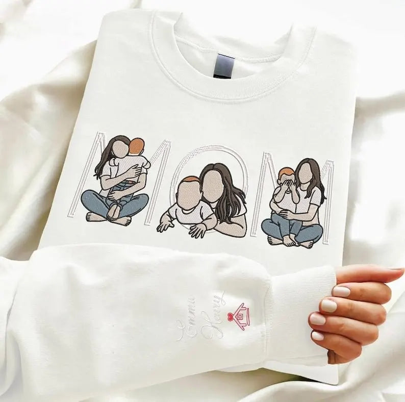 Familieportret capuchontrui met naam en spreuk gepersonaliseerde sweater voor familiefoto