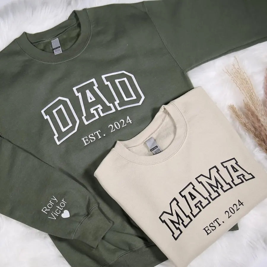 Familieportret trui met familienaam en jaartal gepersonaliseerde jubileumtrui