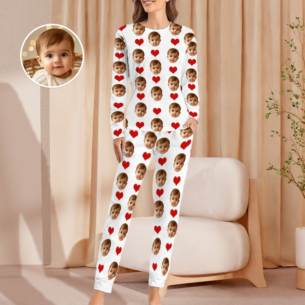 BEKIJK VOLGENDE Zoom Aangepaste babygezichtpyjama Love Heart Nachtkleding Gepersonaliseerde damespyjamaset met ronde hals en lange mouwen