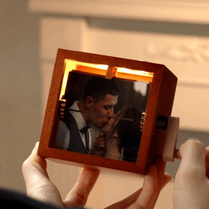 Maak van je liefdesverhaal een op maat gemaakte video met een handgeklapt flipboek, een uniek huwelijkscadeau