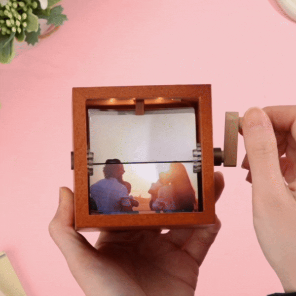 Breng uw familieherinneringen tot leven: een gepersonaliseerd video-flipboek met draaimechanisme, het perfecte cadeau voor alle gelegenheden