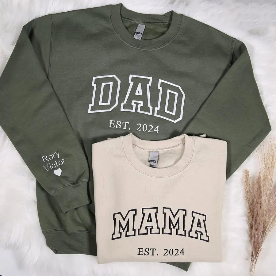 Familieportret trui met familienaam en jaartal gepersonaliseerde jubileumtrui