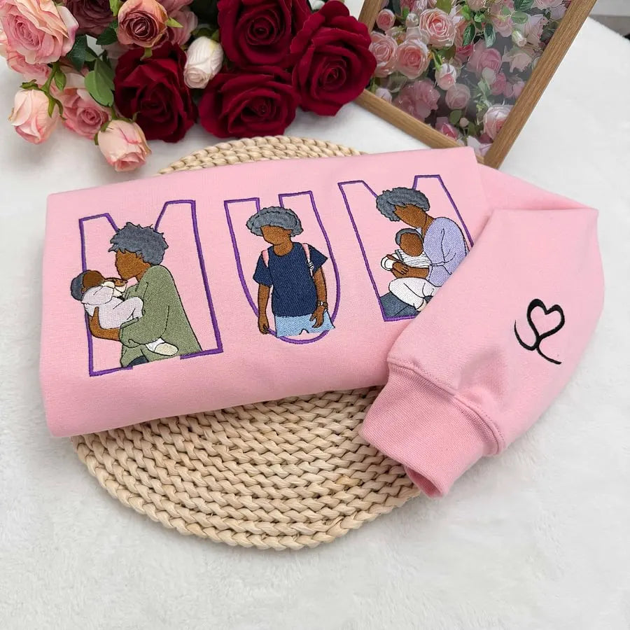 Geborduurde mama trui met geboortebloem gepersonaliseerde Moederdagverrassing