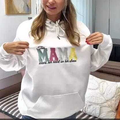 Op maat geborduurd Mom Holds The Whole Family Together Sweatshirt Moederdagcadeau