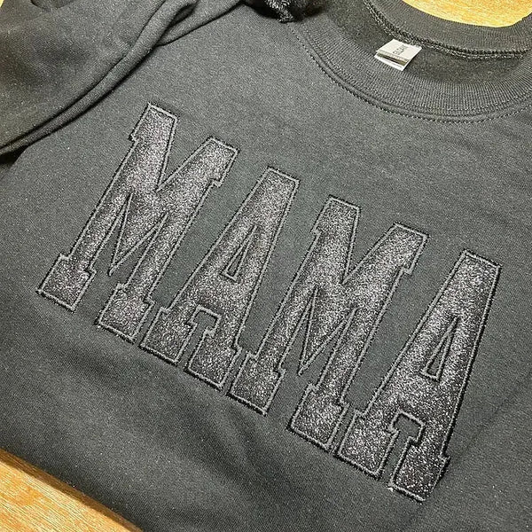 Geborduurde Applicatie Glitter Mama Sweatshirt Met Kindernamen Op De Mouw