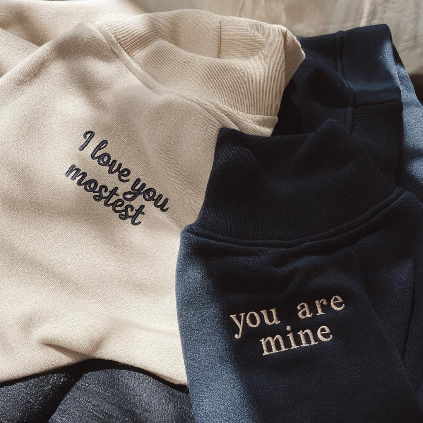 Aangepaste geborduurde hoodie of sweatshirt met ronde hals, cadeaus voor koppels, jubileum, vriendin/vriend, lgbtq, verjaardag, huwelijkscadeau, bijpassende hoodies, cadeau voor haar