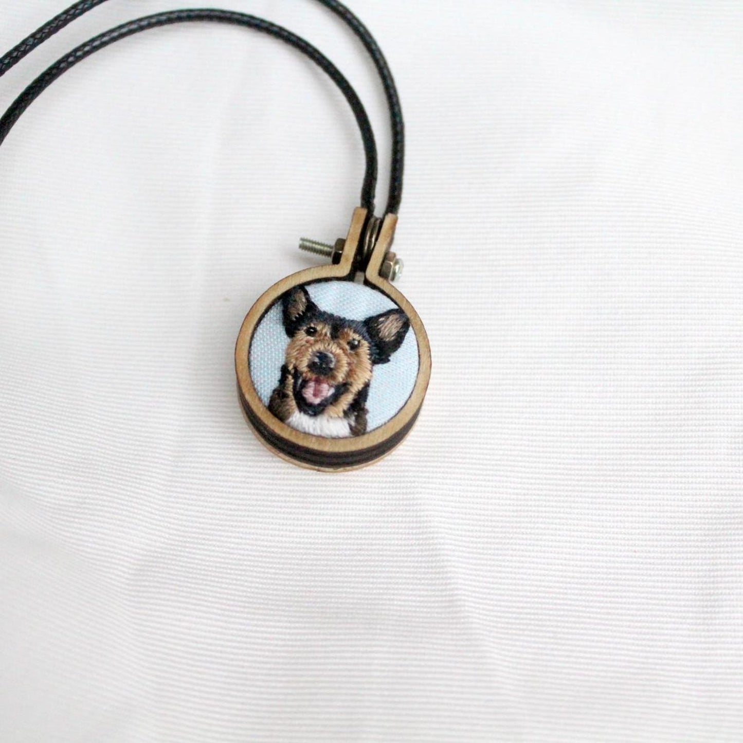 Gepersonaliseerde fotospiegeldecoratie - Gepersonaliseerd cadeau met geborduurde foto - Uniek accessoire