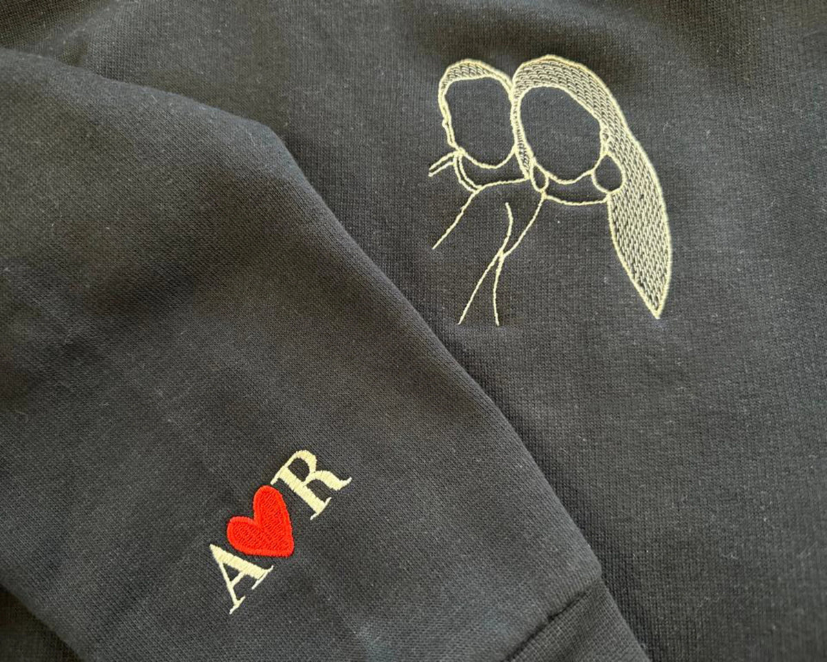 Aangepaste foto geborduurde hoodie, gepersonaliseerde paarschets van foto, unisex hoodie, 1e verjaardag, speciale datum, bijpassende eerste trui